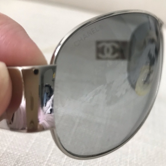 CHANEL Aviator Sunglasses - Picture 8 of 14
